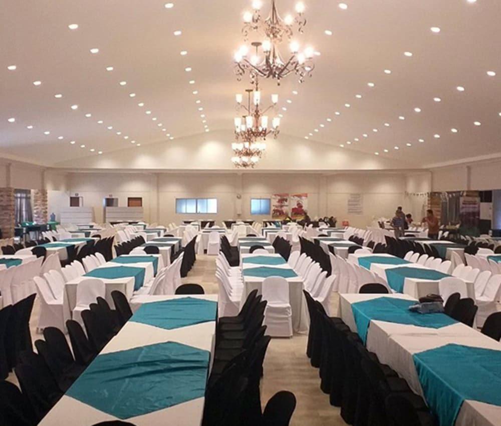 Acacia Hotel Bacolod Luaran gambar