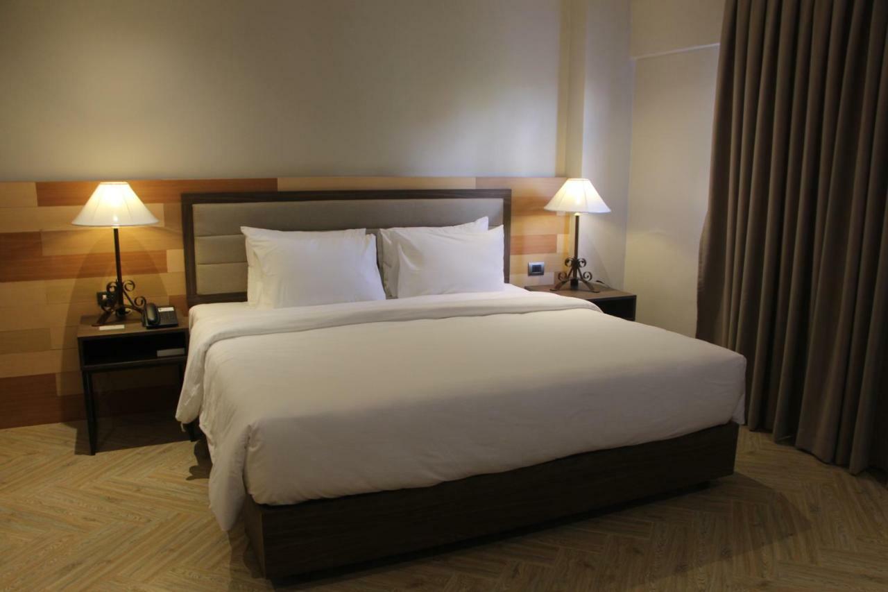 Acacia Hotel Bacolod Luaran gambar